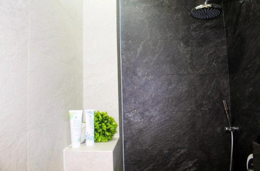 Elegant In The Center Of Apartment *