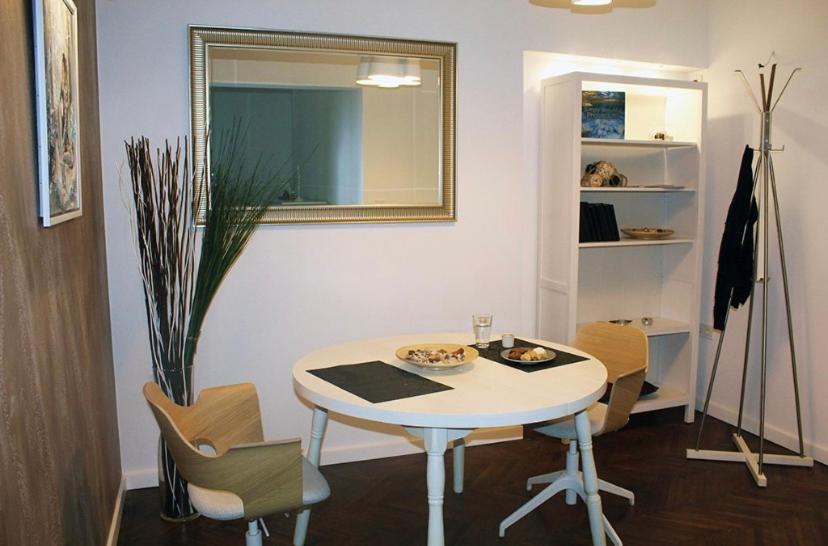 Apartment Elegant In The Center Of *